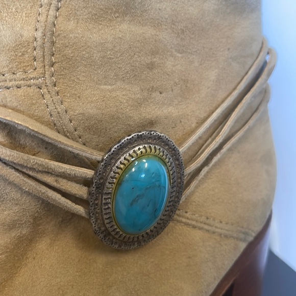 Oliver suede boots with turquoise buckle. Great fall color. Cowgirl wedding - Picture 2 of 8